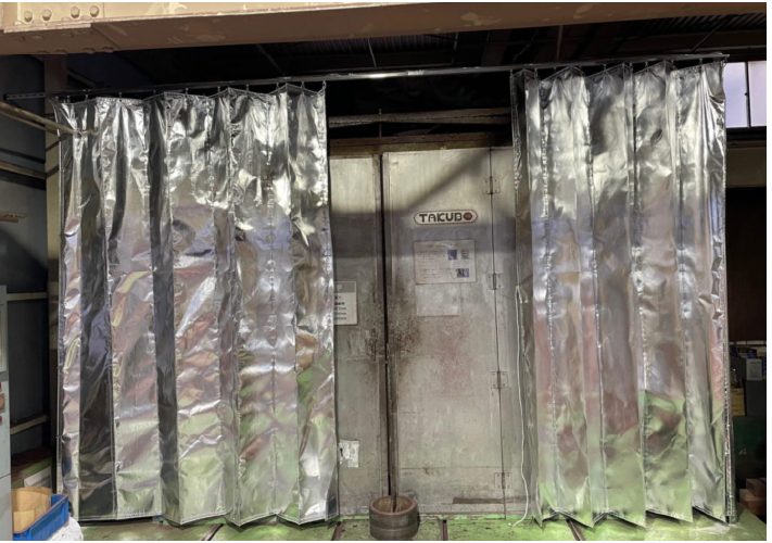 遮熱カーテン施工