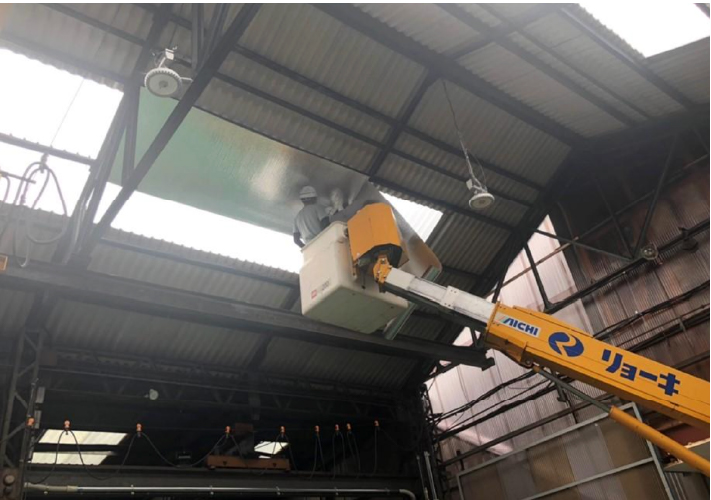 屋根裏施工の様子